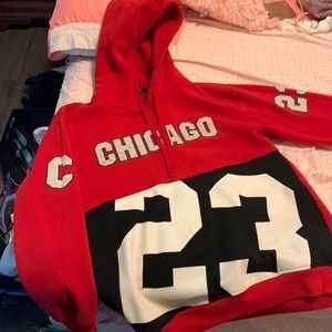 Great hoodie for the winter definitely will keep you warm I out grew it